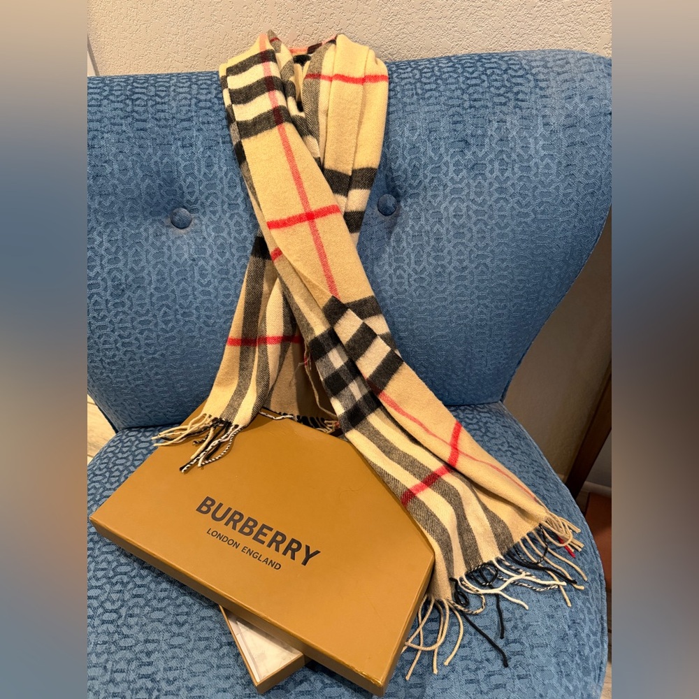 Burberry Classic Beige and Red Check Scarf